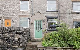 10 Smalldale Cottages